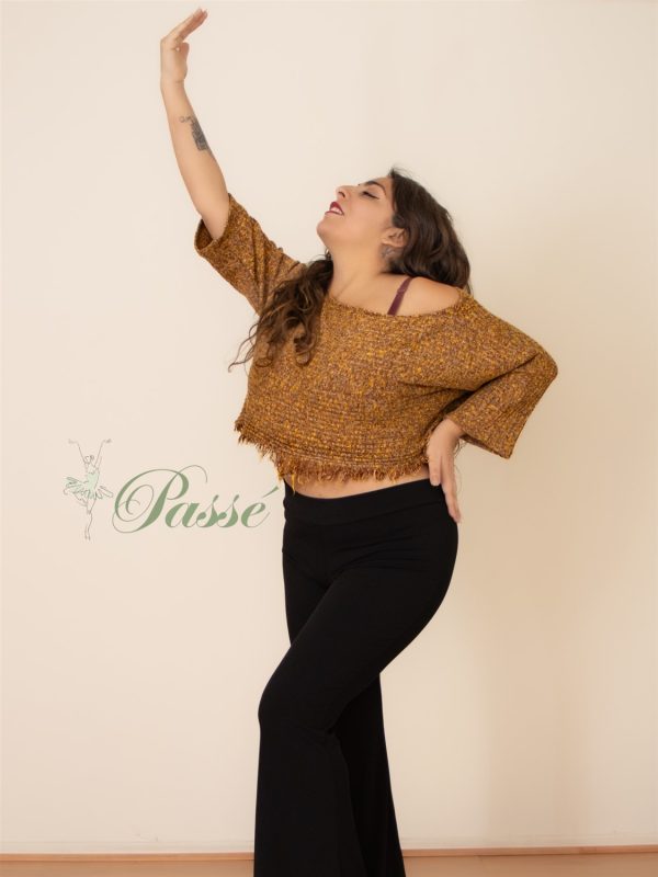 Top tipo chalequillo oversize mostaza jaspeado, con flecos - Imagen 2