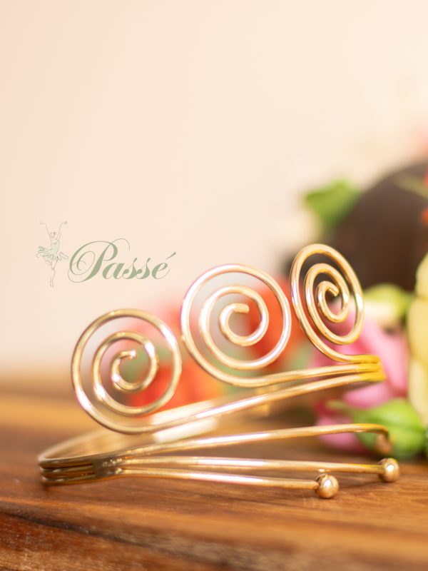 Esclava o Brazalete dorada Tres espirales - Imagen 2