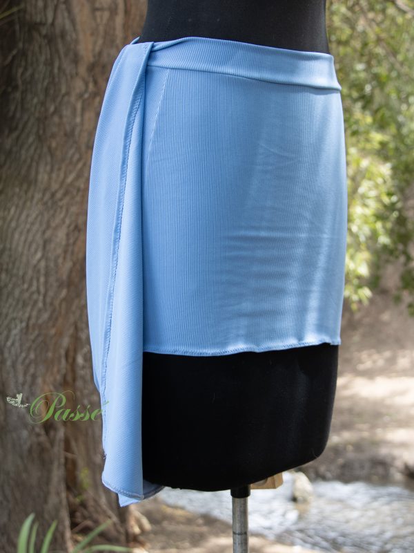 Falda irregular celeste - Imagen 4