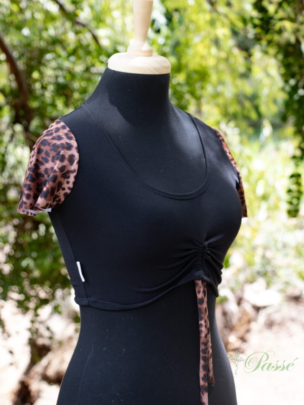 Top negro con recogido y mangas print - Imagen 3