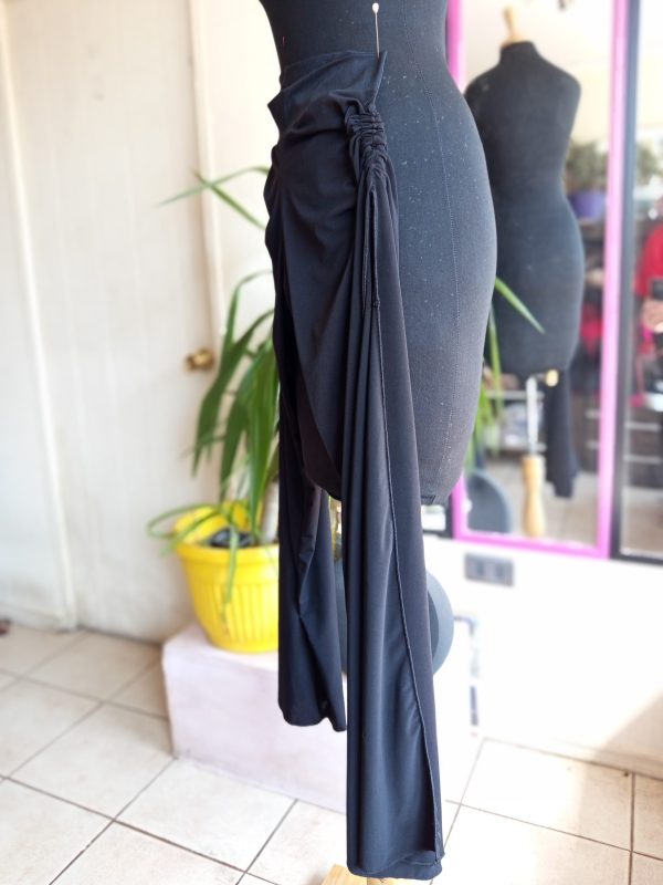 Pantalón negro & recogidos laterales - Imagen 3