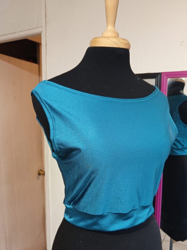 Top turquesa - cuello bote - Imagen 3