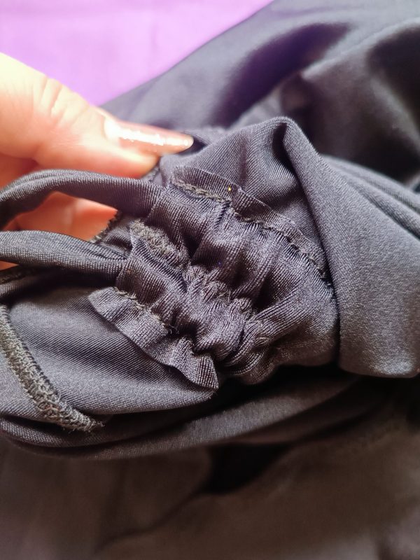 Falda negra con recogido - Imagen 2