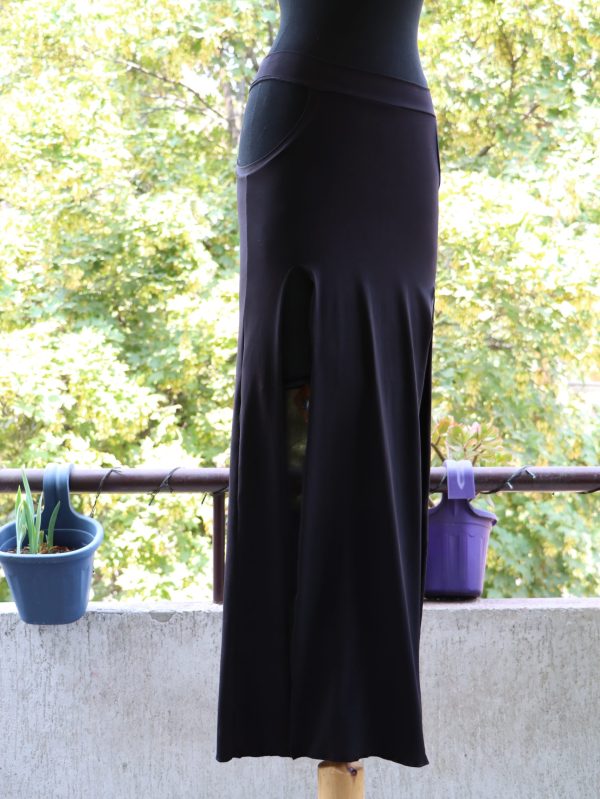 Falda doble abertura en caderas - Imagen 3